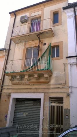 locale di sgombero in vendita a Ragusa