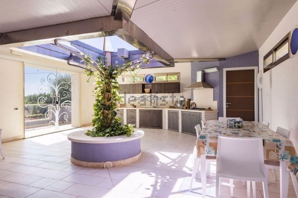 casa indipendente in vendita a Ragusa in zona Marina