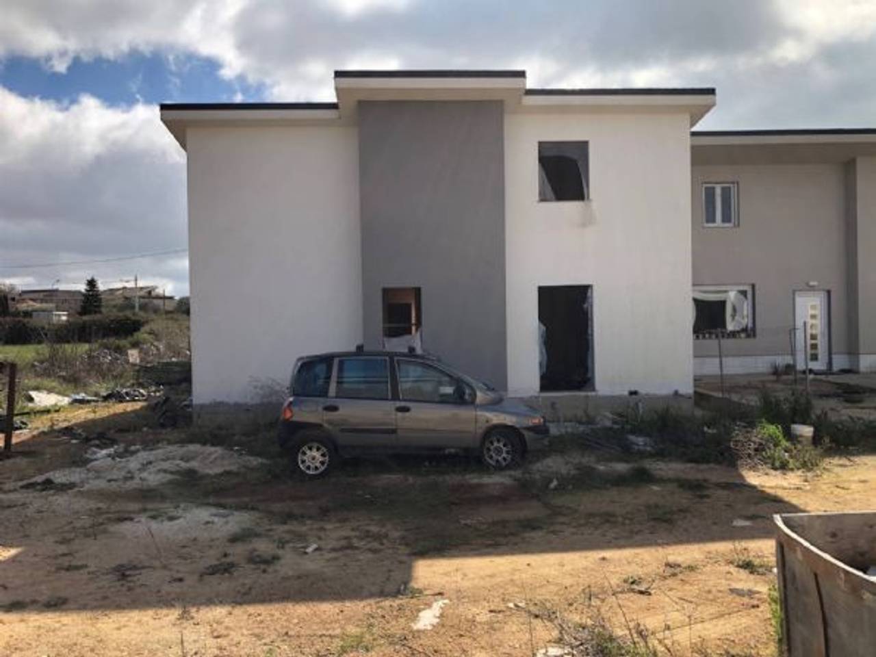 casa indipendente in vendita a Ragusa