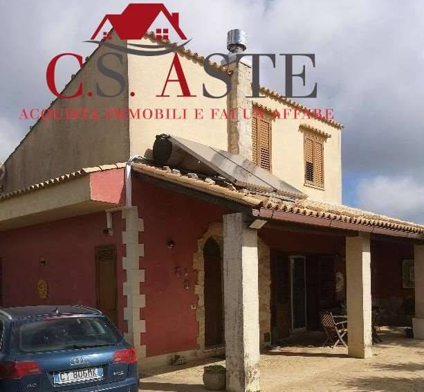 casa indipendente in vendita a Ragusa
