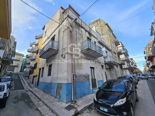 casa indipendente in vendita a Ragusa in zona Ibla