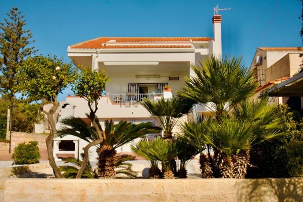 casa indipendente in vendita a Ragusa