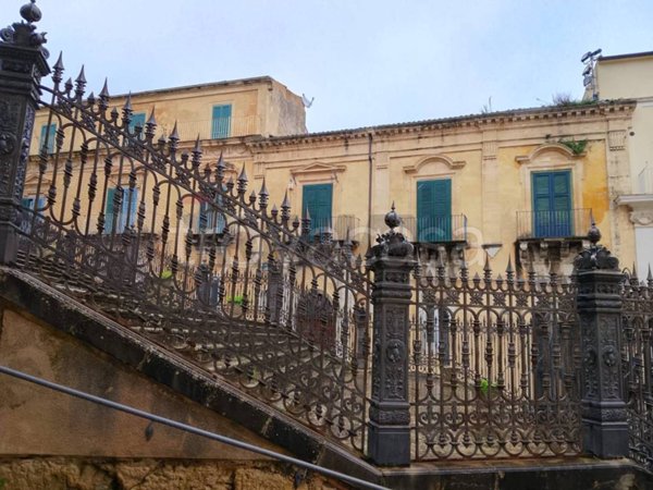 appartamento in vendita a Ragusa in zona Ibla