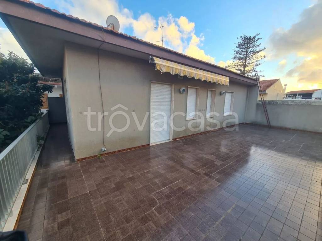 casa indipendente in vendita a Ragusa in zona Marina