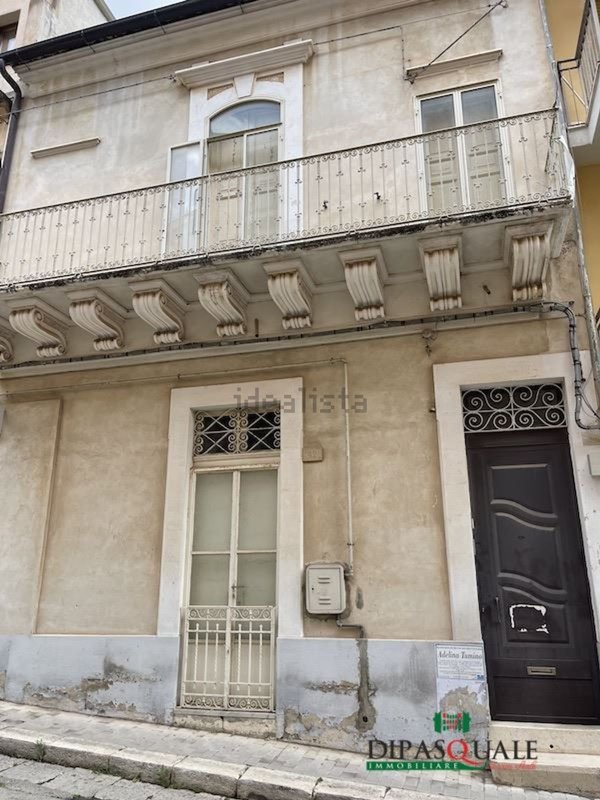 casa indipendente in vendita a Ragusa