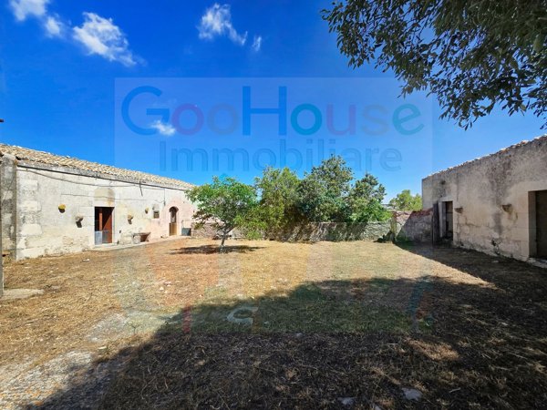 casale in vendita a Ragusa