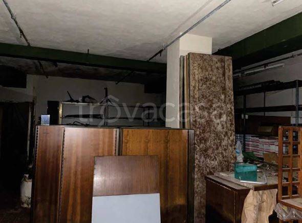 locale di sgombero in vendita a Ragusa in zona Ragusa Centro