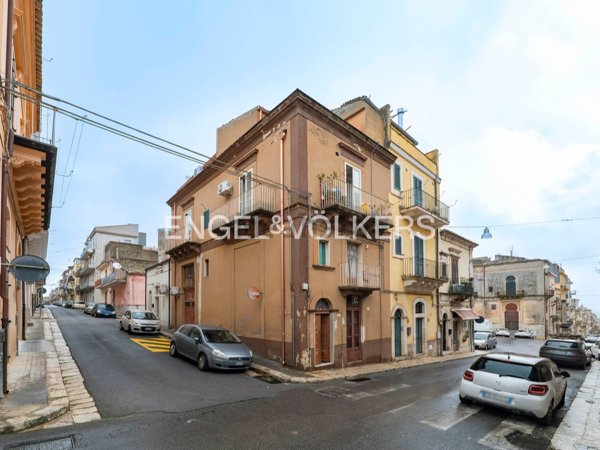 casa semindipendente in vendita a Ragusa in zona Ragusa Centro