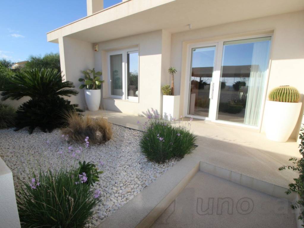 casa indipendente in vendita a Ragusa in zona Marina