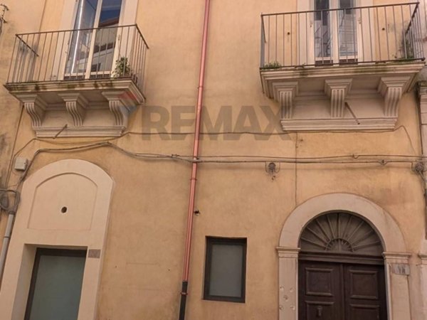 casa indipendente in vendita a Ragusa in zona Ragusa Centro