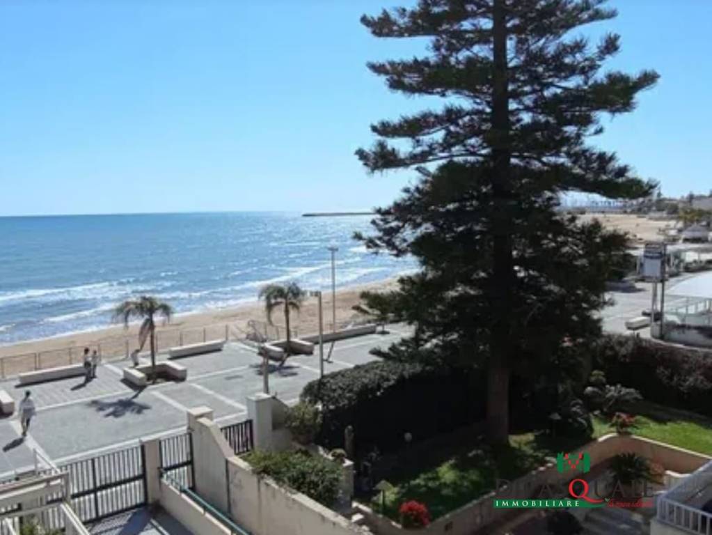 casa indipendente in vendita a Ragusa in zona Marina