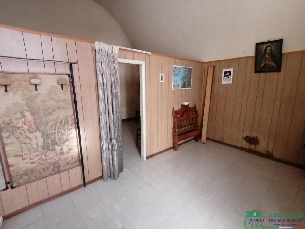 casa indipendente in vendita a Ragusa in zona Ragusa Centro