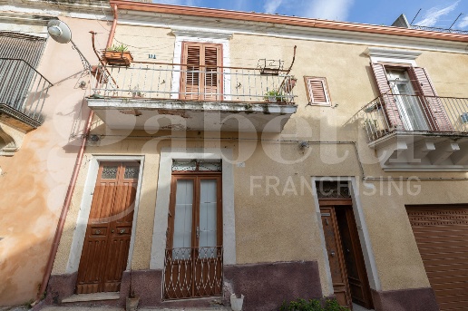casa indipendente in vendita a Ragusa in zona Ibla