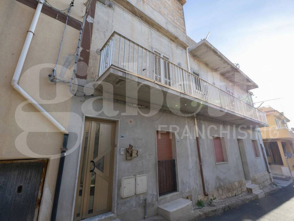 appartamento in vendita a Ragusa in zona Marina