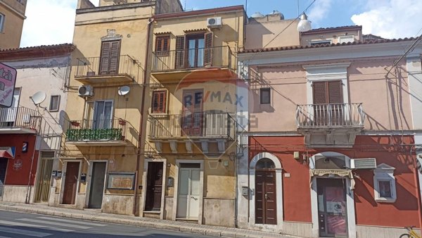 casa indipendente in vendita a Ragusa in zona Ragusa Centro