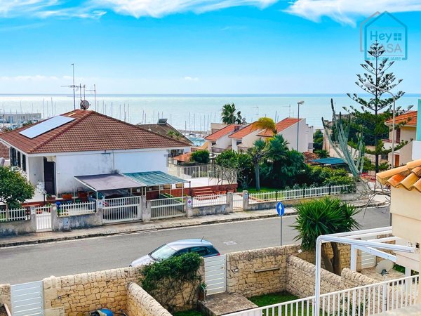 appartamento in vendita a Ragusa in zona Marina