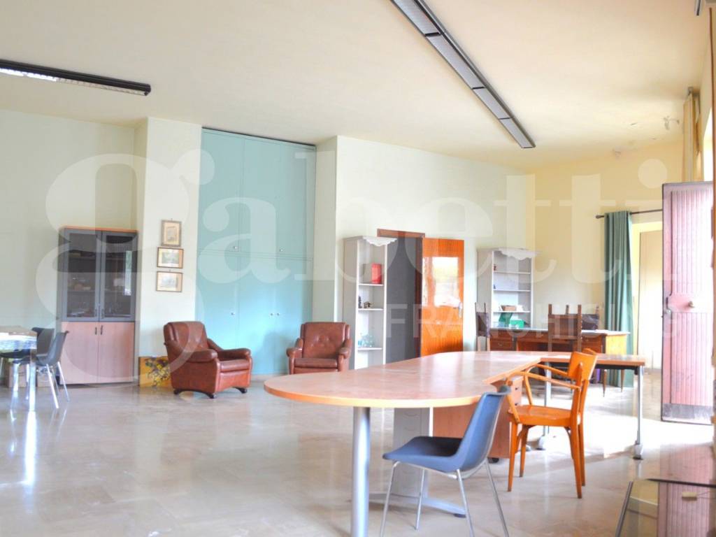 ufficio in vendita a Ragusa in zona Ibla