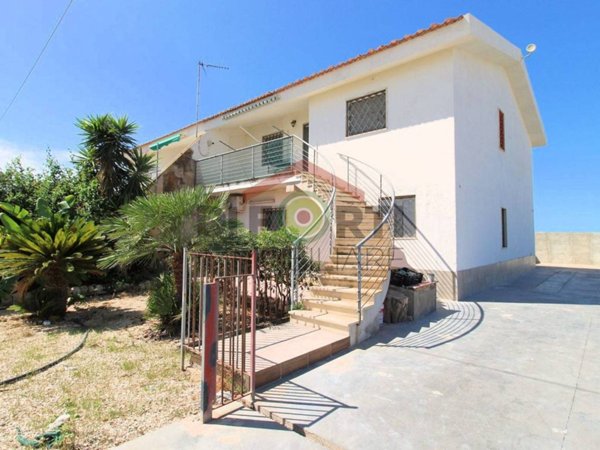 casa indipendente in vendita a Ragusa in zona Donnafugata