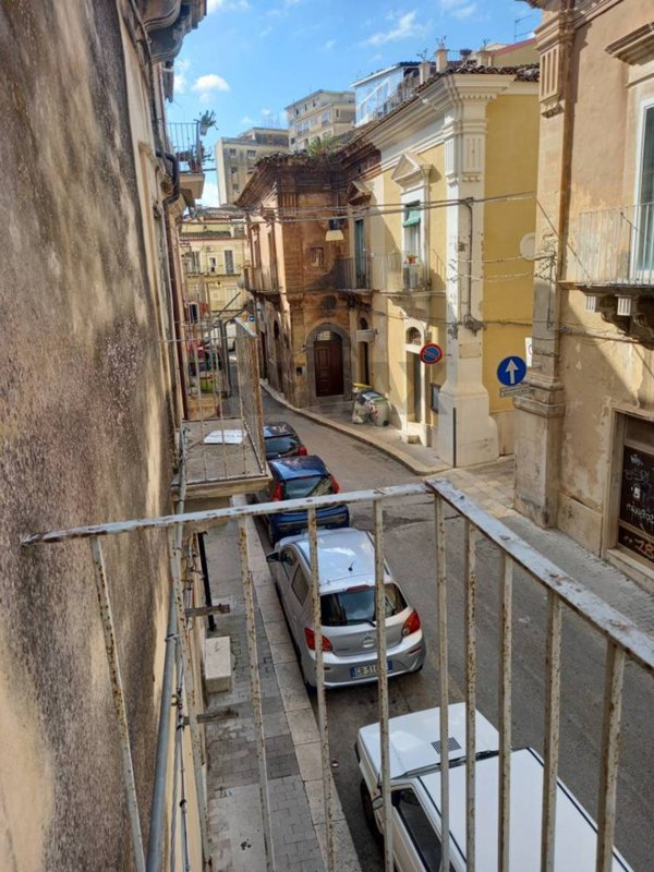 casa indipendente in vendita a Ragusa