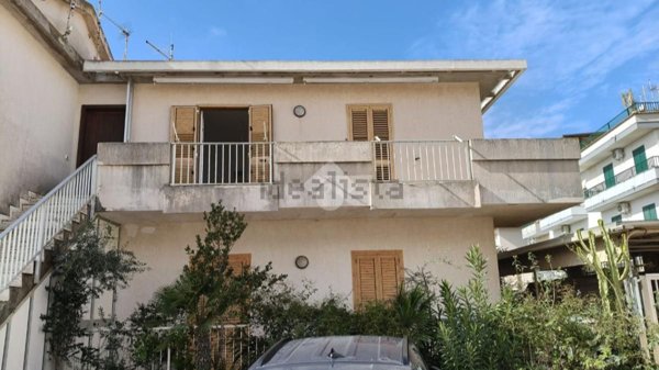 appartamento in vendita a Ragusa in zona Marina