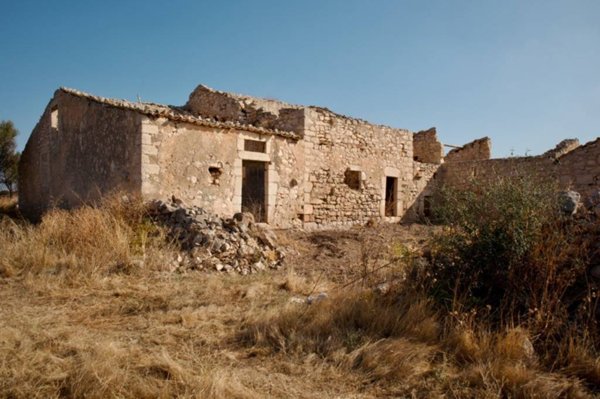 casa indipendente in vendita a Ragusa in zona Marina