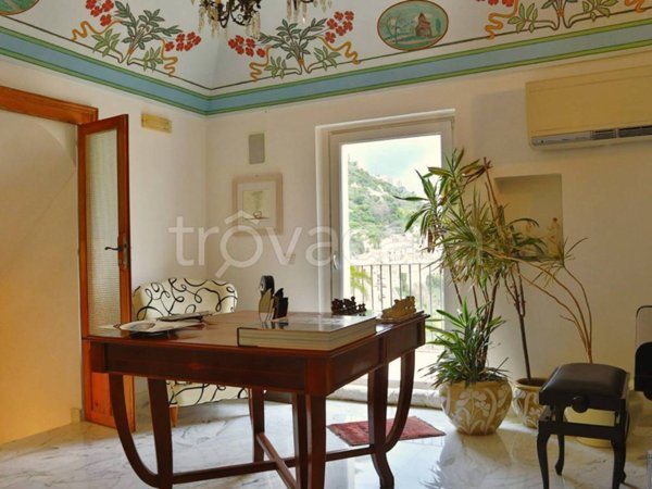 appartamento in vendita a Ragusa in zona Ibla