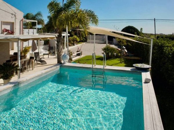 casa indipendente in vendita a Ragusa in zona Marina