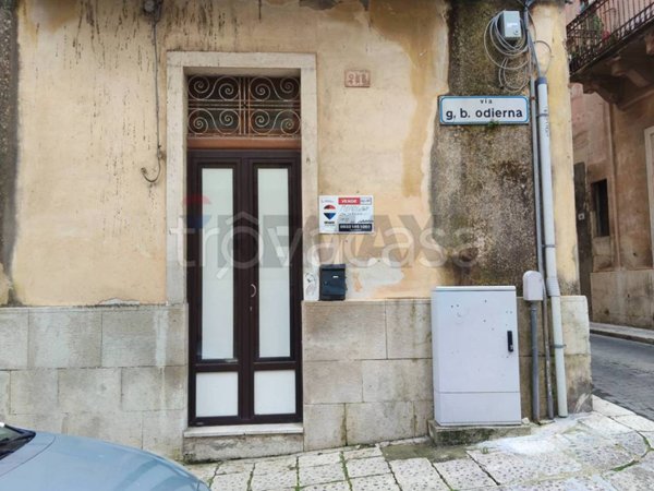 appartamento in vendita a Ragusa in zona Ragusa Centro