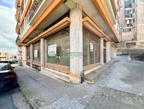 negozio in vendita a Ragusa