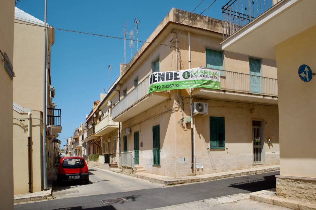 casa indipendente in vendita a Ragusa in zona Marina