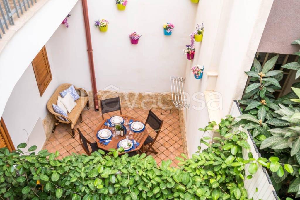 appartamento in vendita a Ragusa in zona Marina