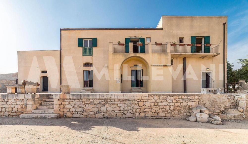 casa indipendente in vendita a Ragusa in zona Donnafugata