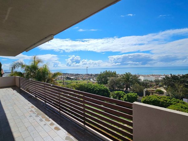 casa indipendente in vendita a Ragusa in zona Marina