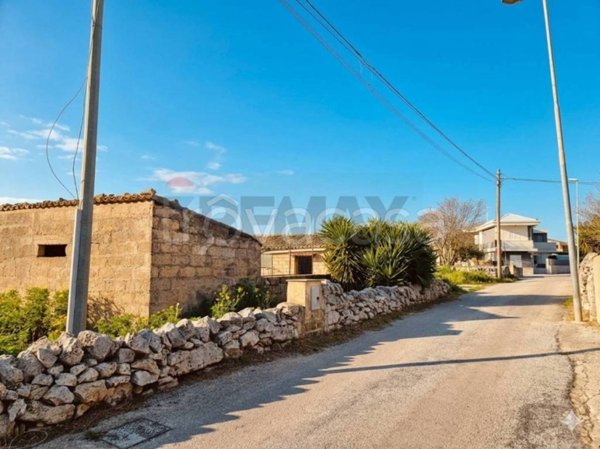 casa indipendente in vendita a Ragusa