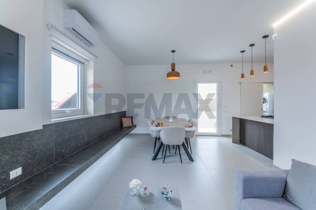 casa indipendente in vendita a Ragusa in zona Marina