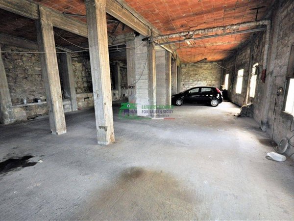 casa indipendente in vendita a Ragusa in zona Ibla