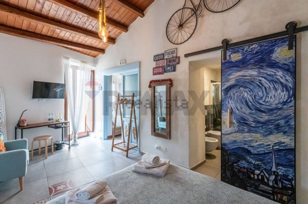 casa indipendente in vendita a Ragusa in zona Ibla