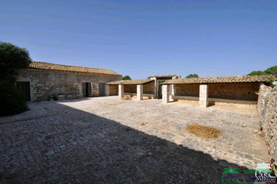casa indipendente in vendita a Ragusa in zona Donnafugata