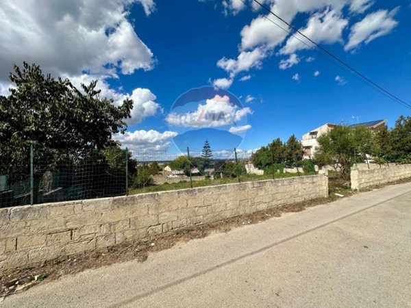 casa indipendente in vendita a Ragusa in zona Marina