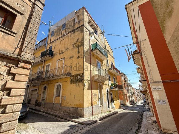 appartamento in vendita a Ragusa in zona Ibla