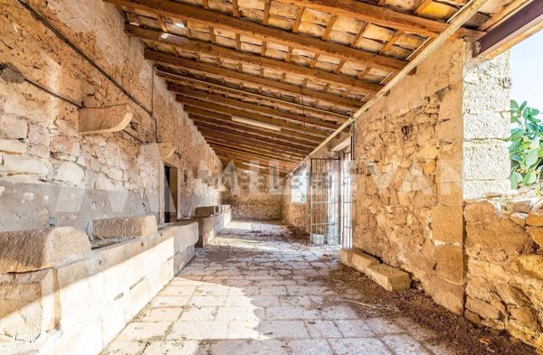 casa indipendente in vendita a Ragusa in zona Donnafugata