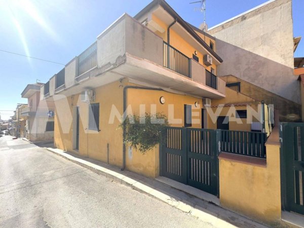 appartamento in vendita a Ragusa in zona Marina