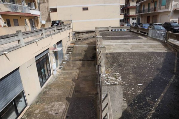 locale di sgombero in vendita a Ragusa