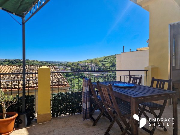 casa indipendente in vendita a Ragusa in zona Ibla