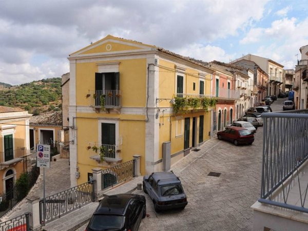 appartamento in vendita a Ragusa in zona Ibla