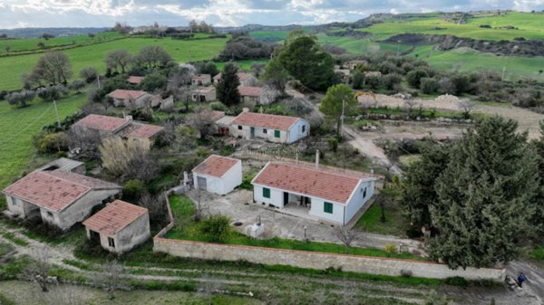 casa indipendente in vendita a Ragusa in zona San Giacomo / Bellocozzo