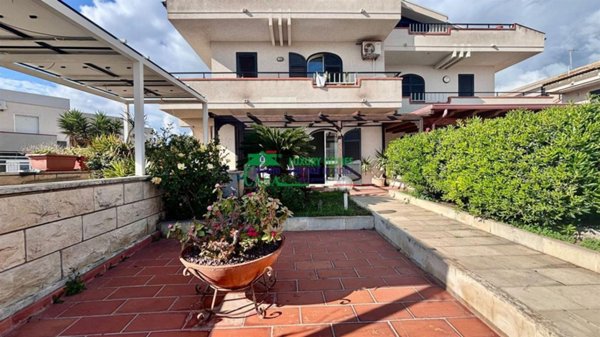 appartamento in vendita a Ragusa in zona Marina