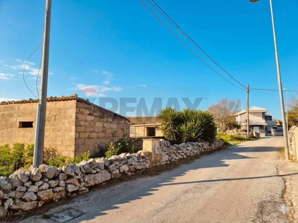 casa semindipendente in vendita a Ragusa