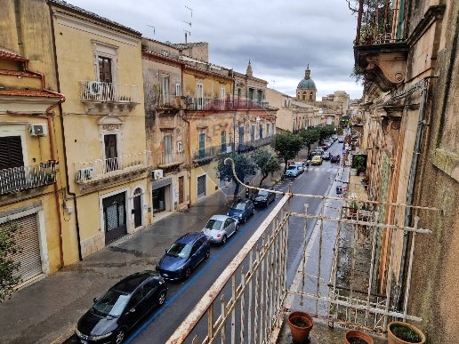casa indipendente in vendita a Ragusa in zona Ragusa Centro