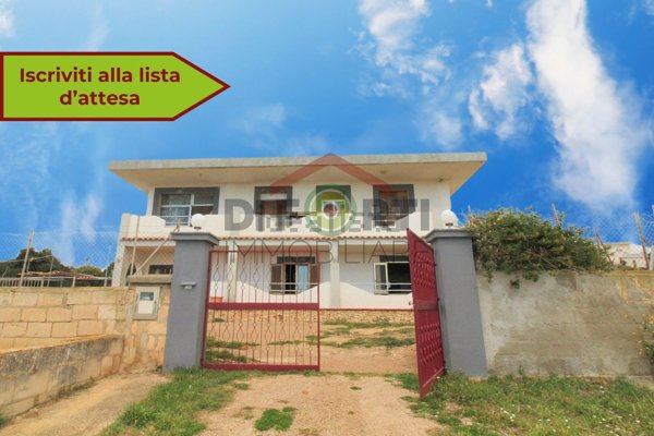 casa indipendente in vendita a Ragusa in zona Marina